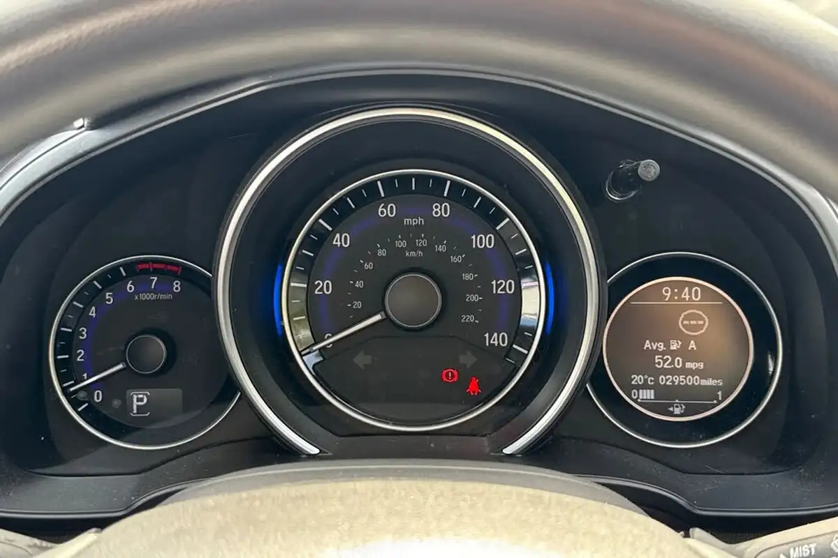 2018-honda-jazz-13-i-vtec-se-cvt-big-18