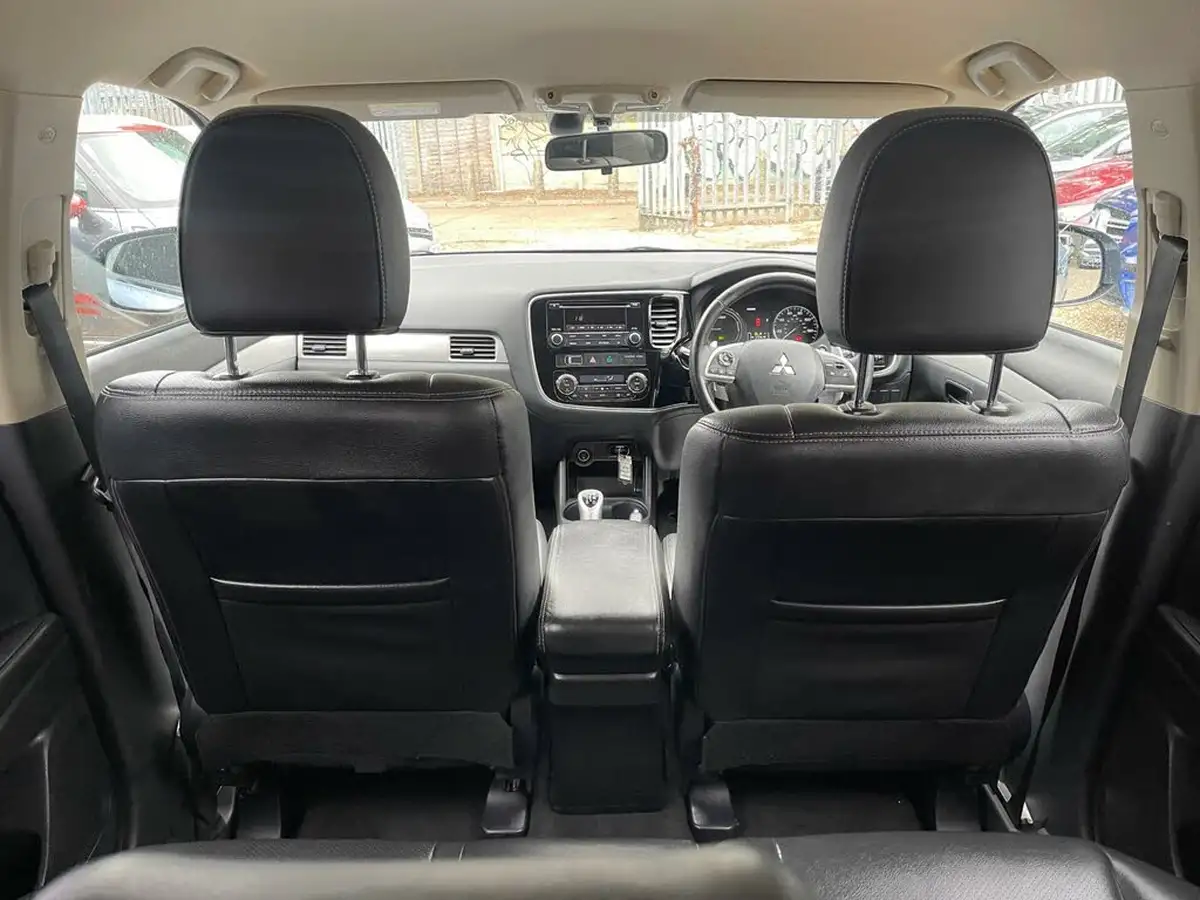 2015-mitsubishi-outlander-20-gx3h-5st-big-35
