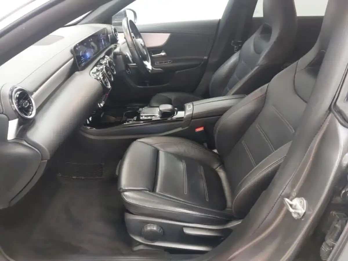 2019-mercedes-benz-cla-13-cla-200-amg-line-coupe-4d-7g-dct-big-4