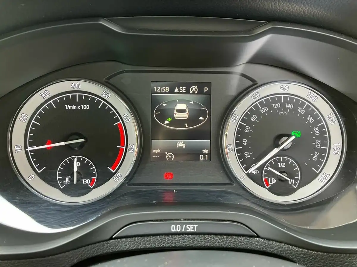 2021-skoda-karoq-15-tsi-se-l-dsg-big-15
