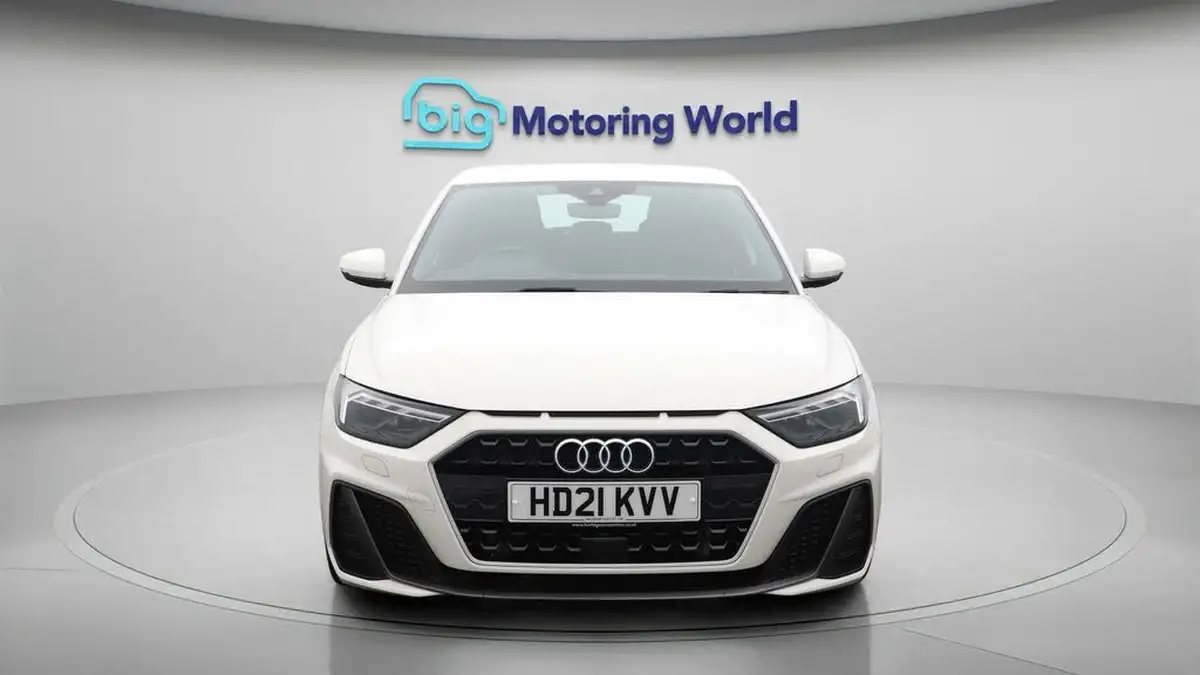 2021-audi-a1-10-25-tfsi-s-line-big-2