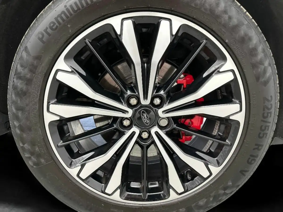 2022-ford-kuga-big-12