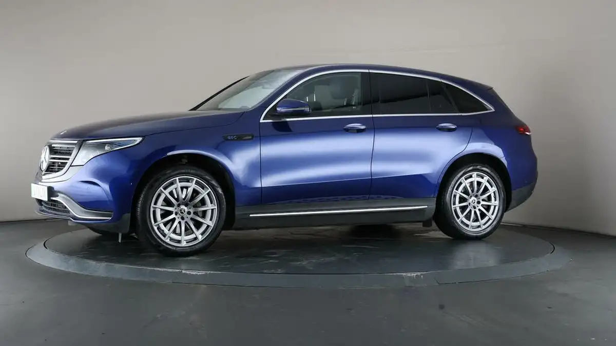 2021-mercedes-benz-eqc-e-eqc-400-amg-line-big-33
