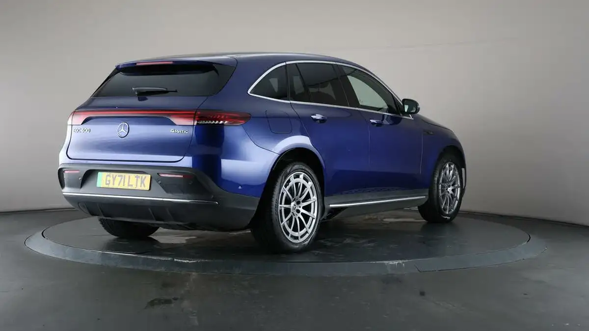2021-mercedes-benz-eqc-e-eqc-400-amg-line-big-61