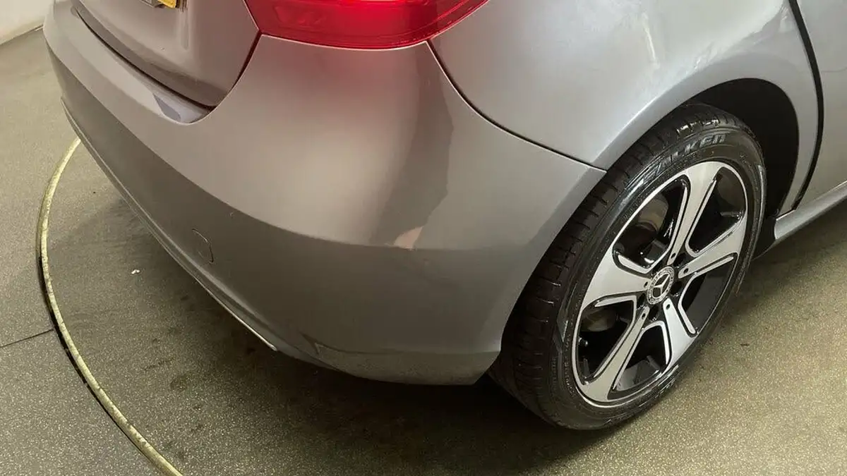 2018-mercedes-benz-a-class-16-a200-sport-edition-plus-7g-dct-big-13