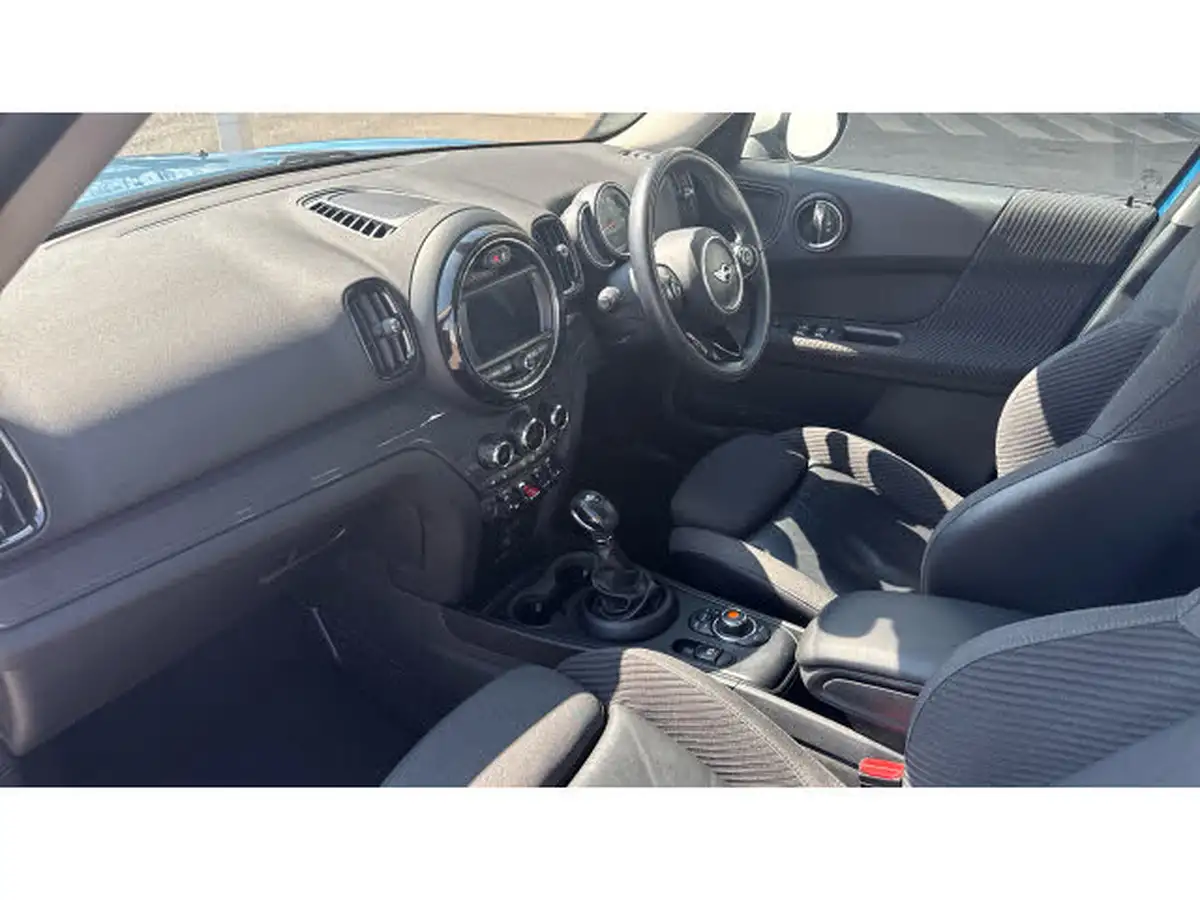 2017-mini-countryman-15-cooper-ss-all4-auto-big-6