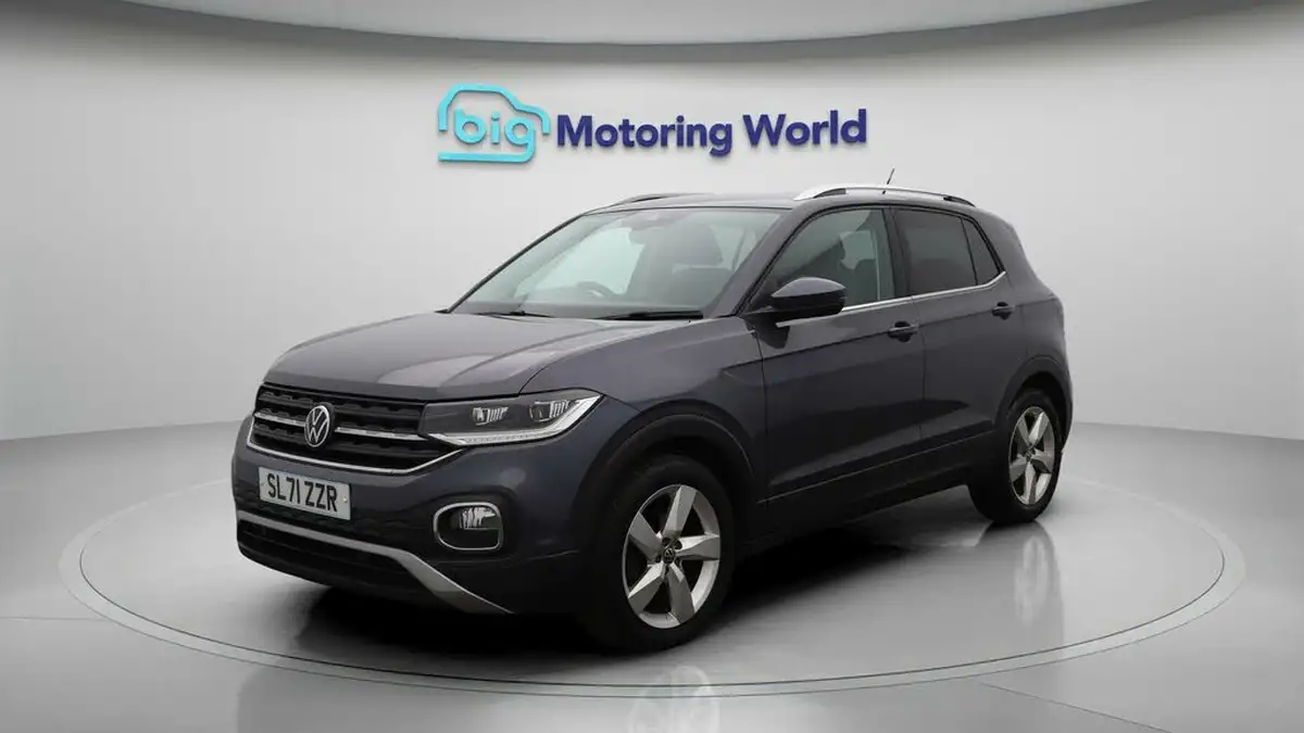 2021-volkswagen-t-cross-big-3
