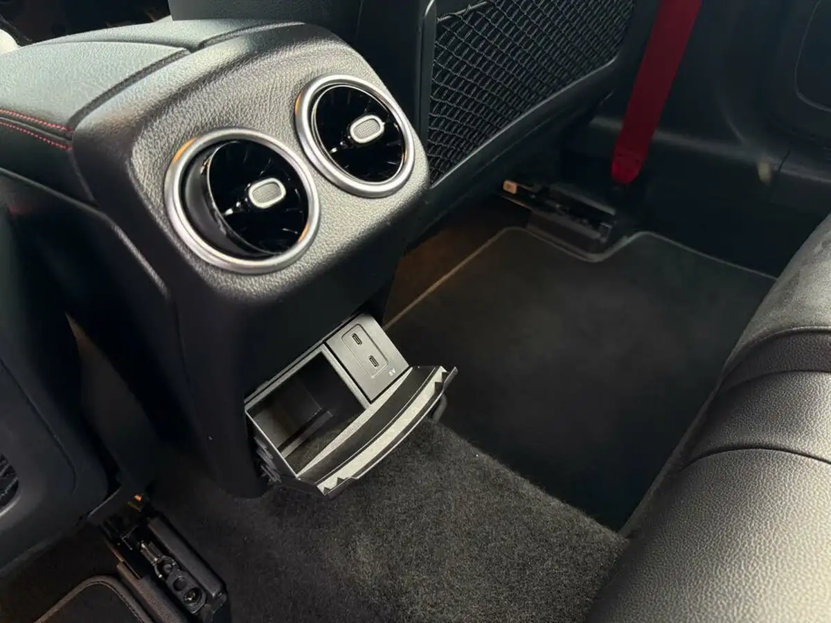 2019-mercedes-benz-a-class-20-a35-amg-premium-plus-hatchback-5d-big-77