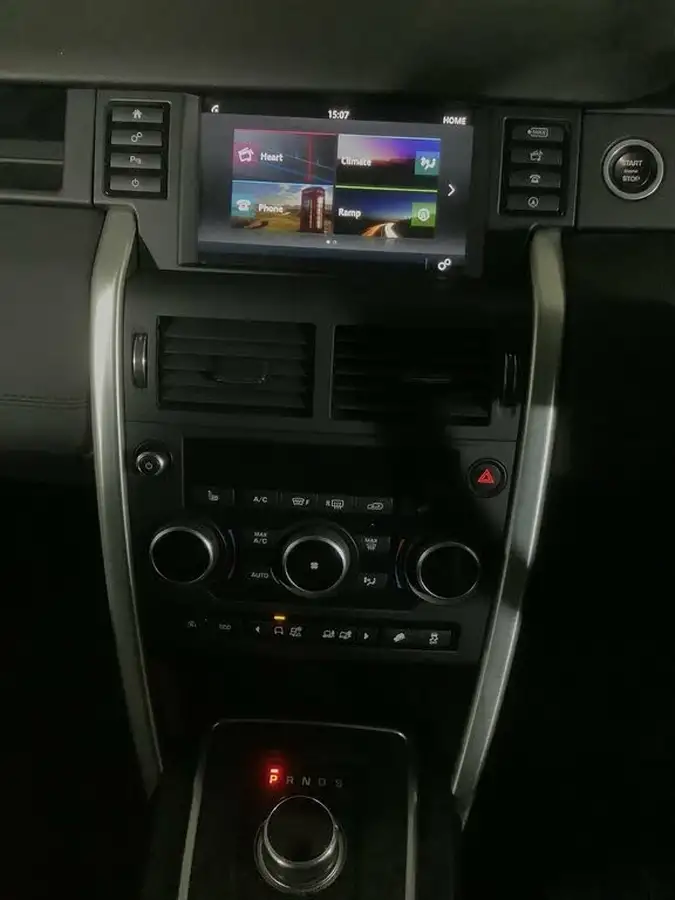2017-land-rover-discovery-sport-20td4-se-tech-182ps-suv-auto-big-23