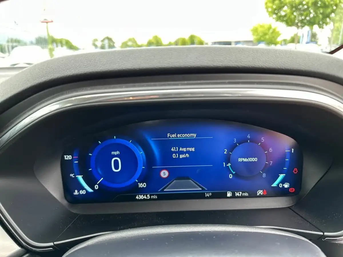 2024-ford-focus-10t-titanium-x-125ps-hatchback-big-17