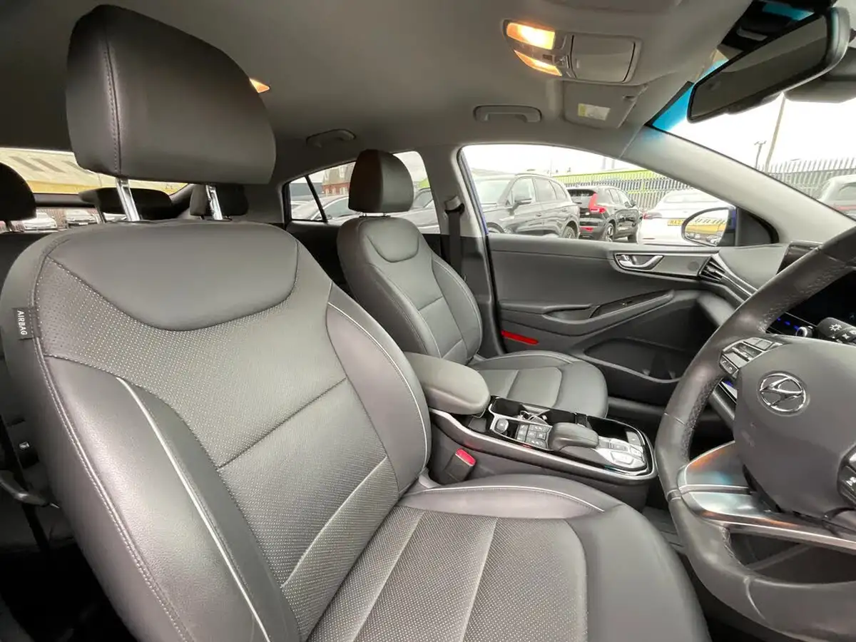 2021-hyundai-ioniq-e-premium-se-electric-100kw-big-6