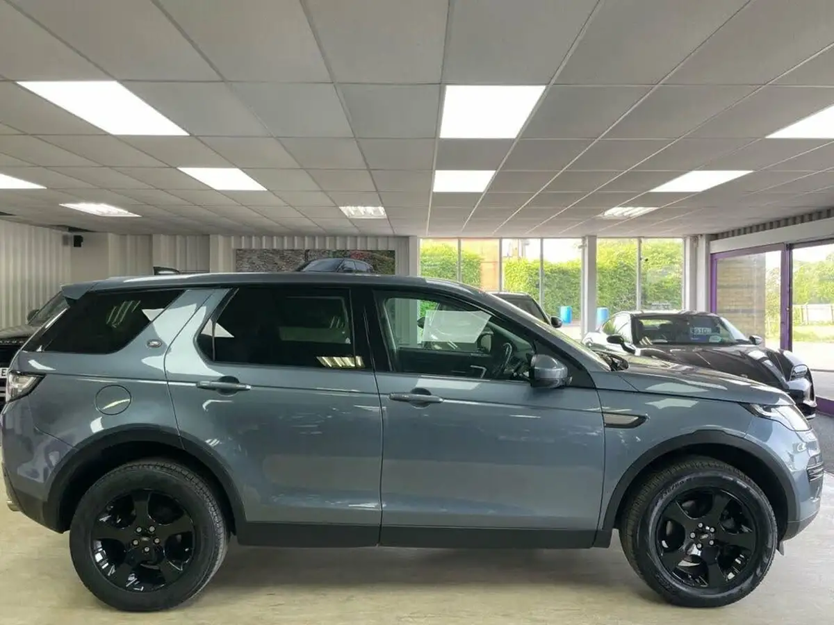 2018-land-rover-discovery-sport-20ed4-se-152ps-big-11