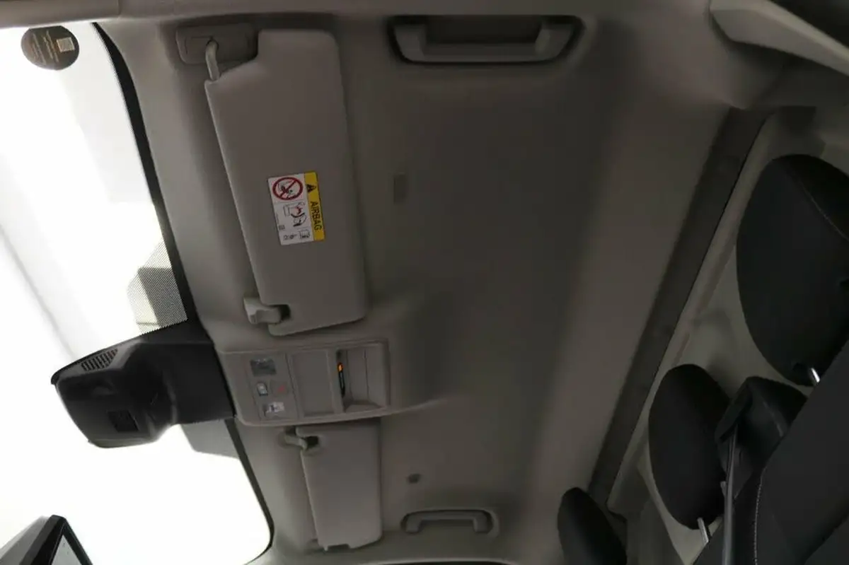 2024-ford-transit-custom-20tdci-320-l2h1-limited-136pseu6e-panel-van-1996cc-auto-big-28
