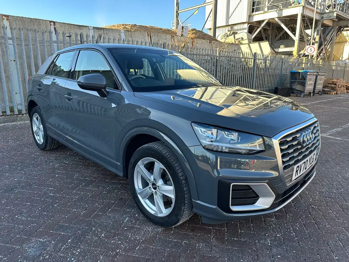 2020-audi-q2-10-30-tfsi-sport-116ps-big-14