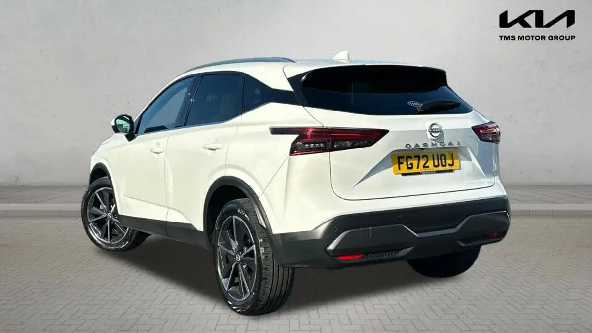 2022-nissan-qashqai-13-dig-t-tekna-158ps-xtronic-big-1