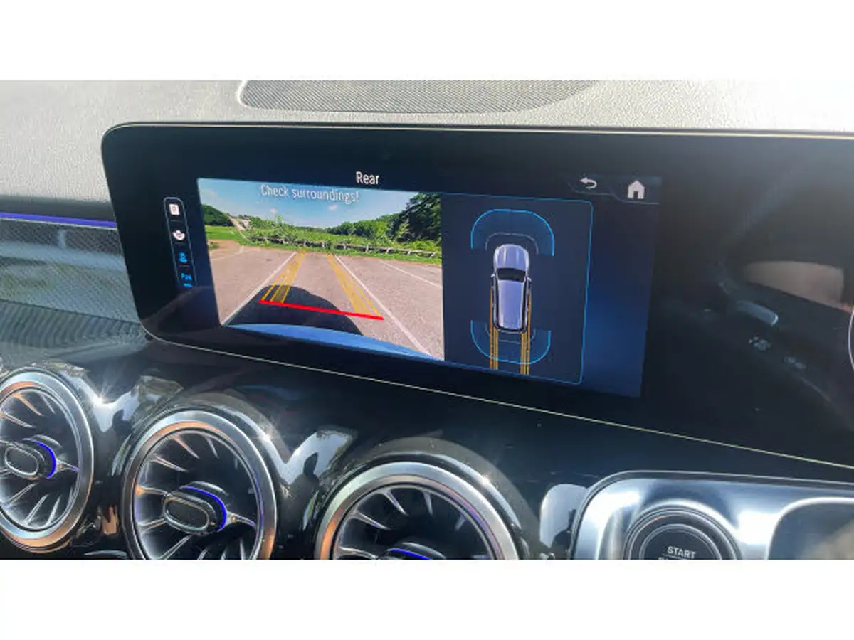 2023-mercedes-benz-glb-class-13-glb200-amg-line-executive-big-44