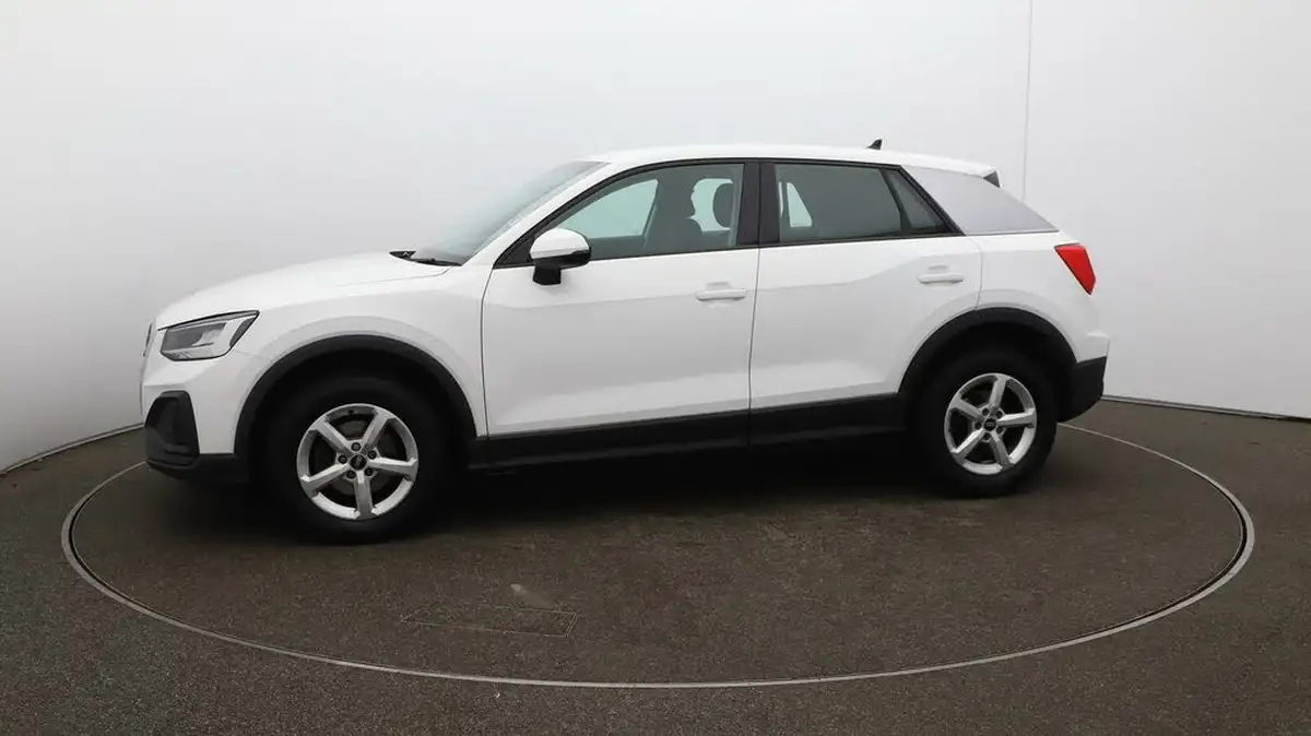 2022-audi-q2-10-30-tfsi-technik-big-65