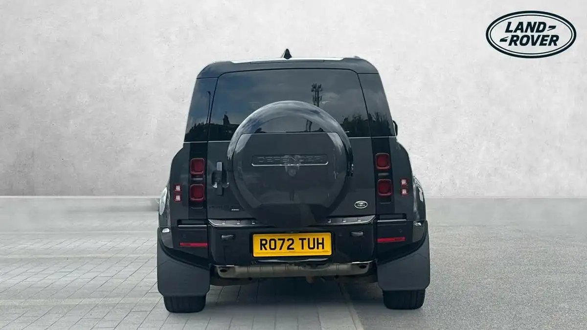 2022-land-rover-110-defender-20-p400e-x-dynamic-hse-big-5