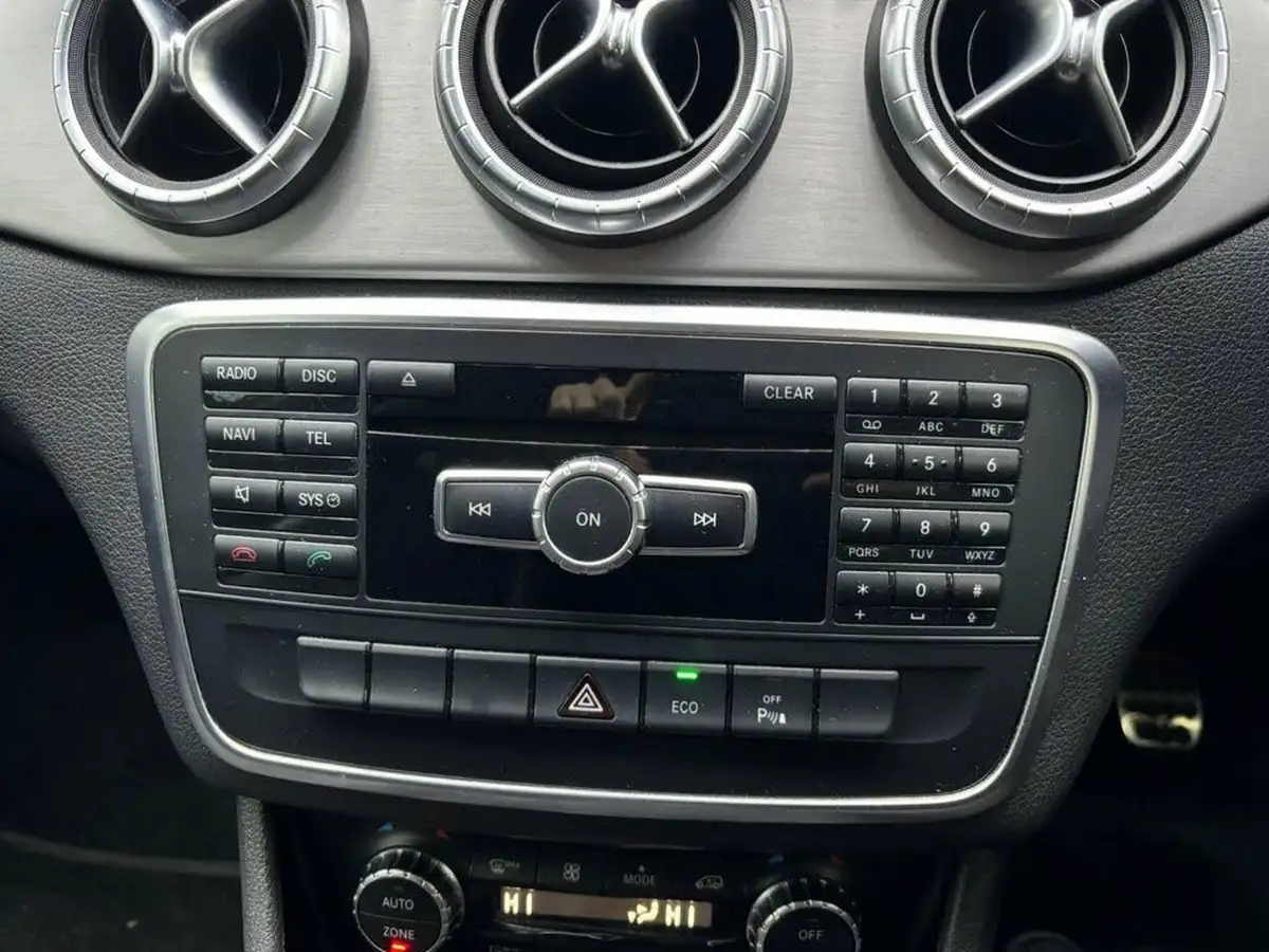 2014-mercedes-benz-cla-21cdi-cla-200-amg-sport-136bhp-ss-big-20