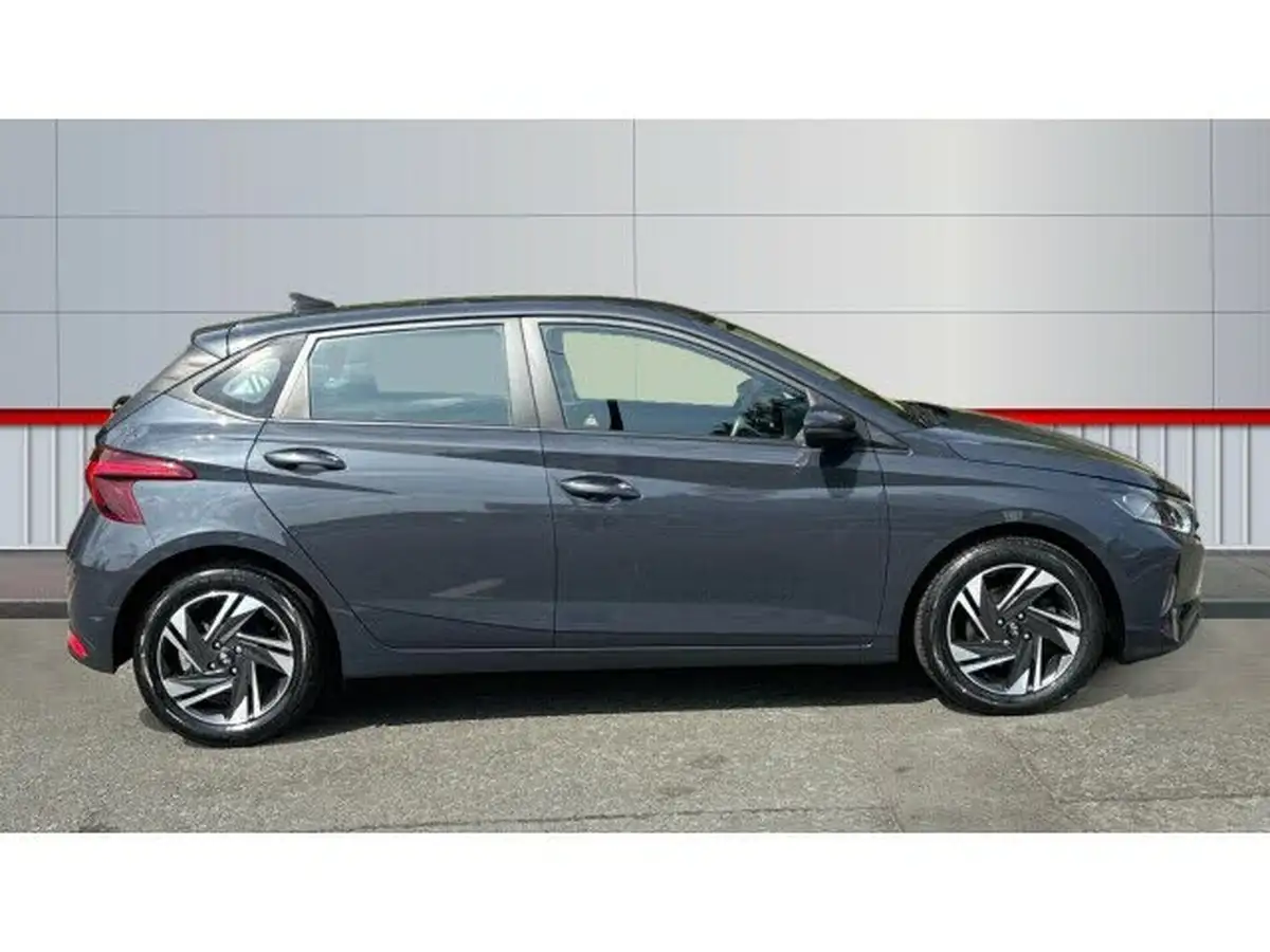 2021-hyundai-i20-10-t-gdi-element-big-4