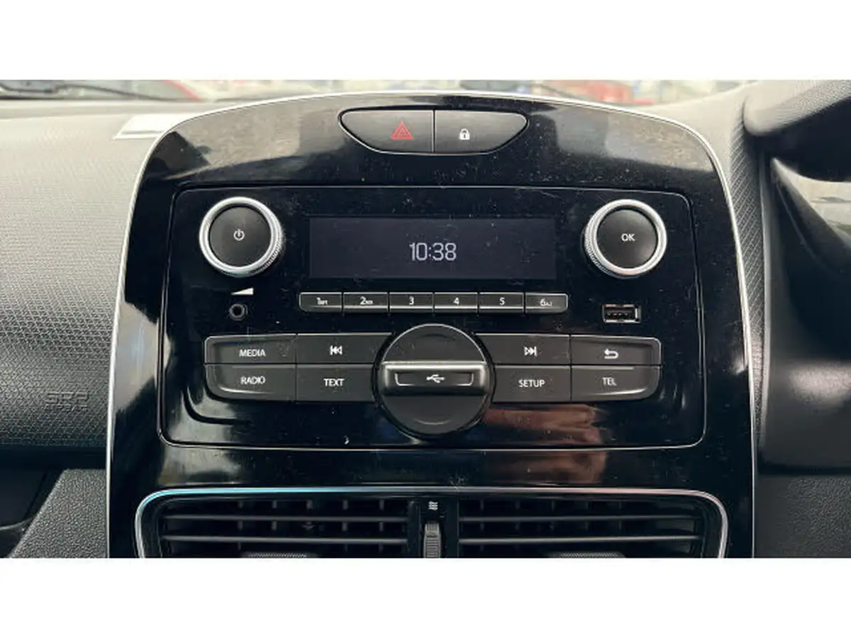 2018-renault-clio-09-tce-play-90ps-big-11