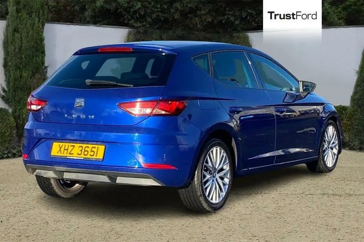 2019-seat-leon-16tdi-se-dynamic-hatchback-big-3