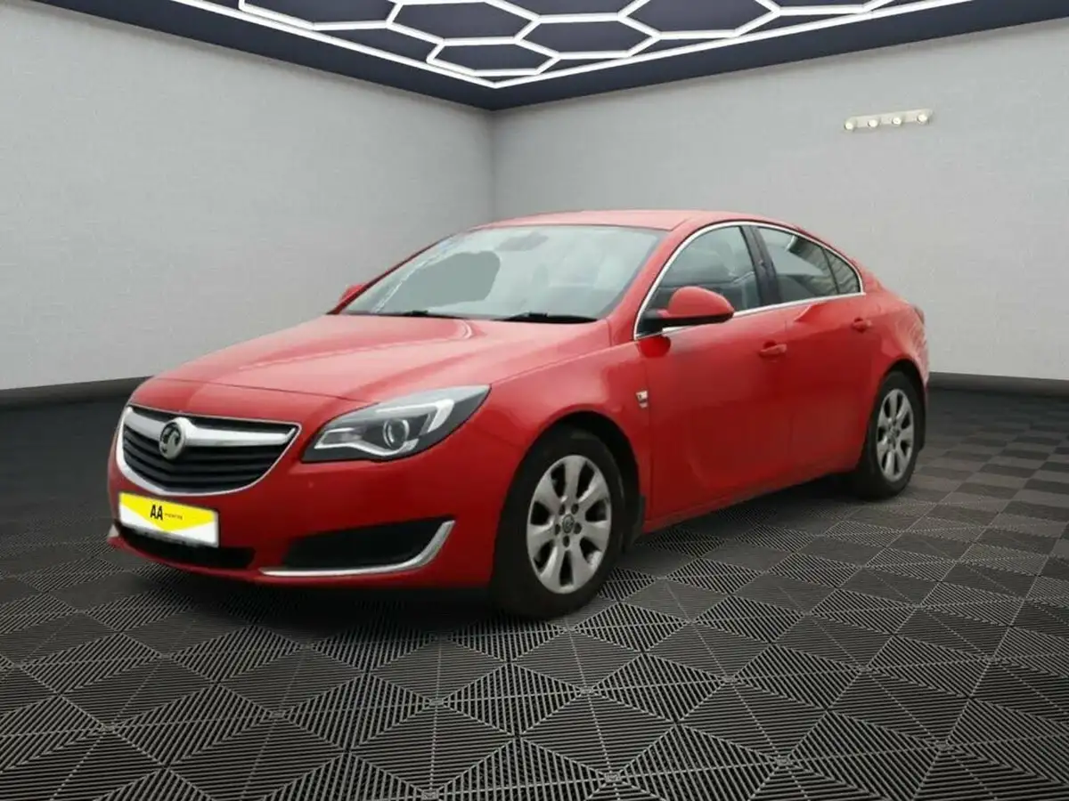 2015-vauxhall-insignia-20cdti-se-140ps-ecoflex-ss-hatchback-5d-big-1