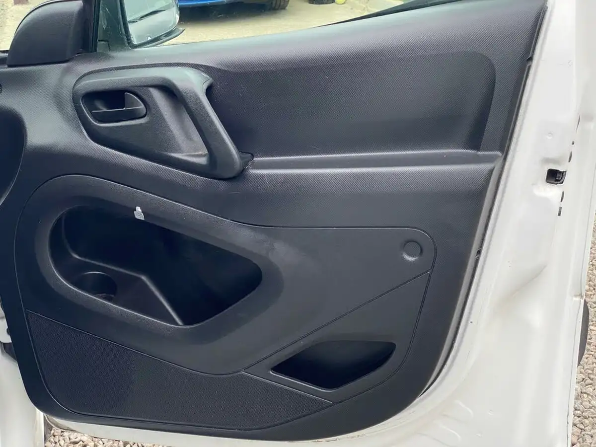 2018-citroen-berlingo-16td-l1625-enterprise-special-edition-panel-big-41