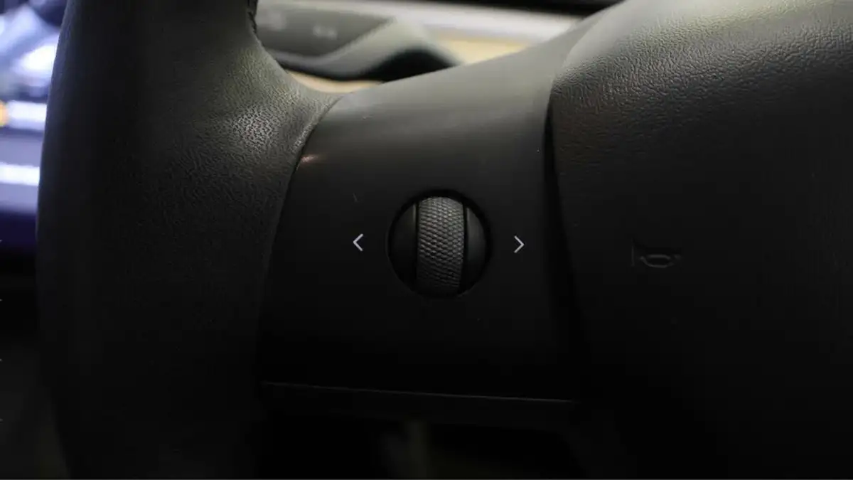 2021-tesla-model-3-e-standard-plus-big-21