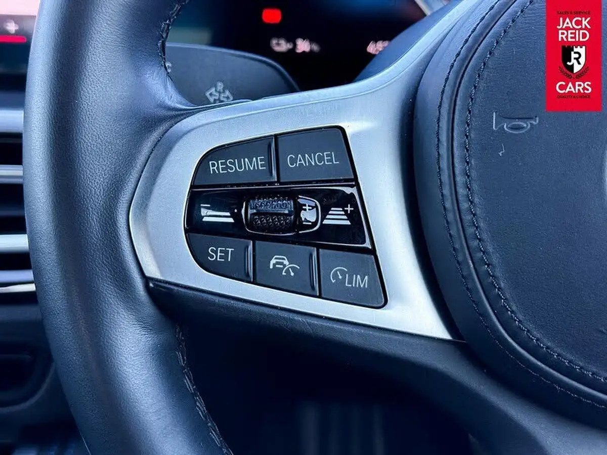 2022-bmw-i4-e-edrive40-m-sport-big-12