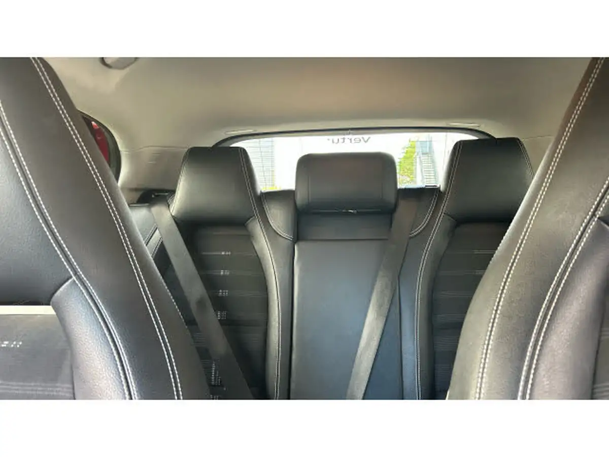 2018-mercedes-benz-gla-class-16-gla-180-urban-edition-7g-dct-big-14