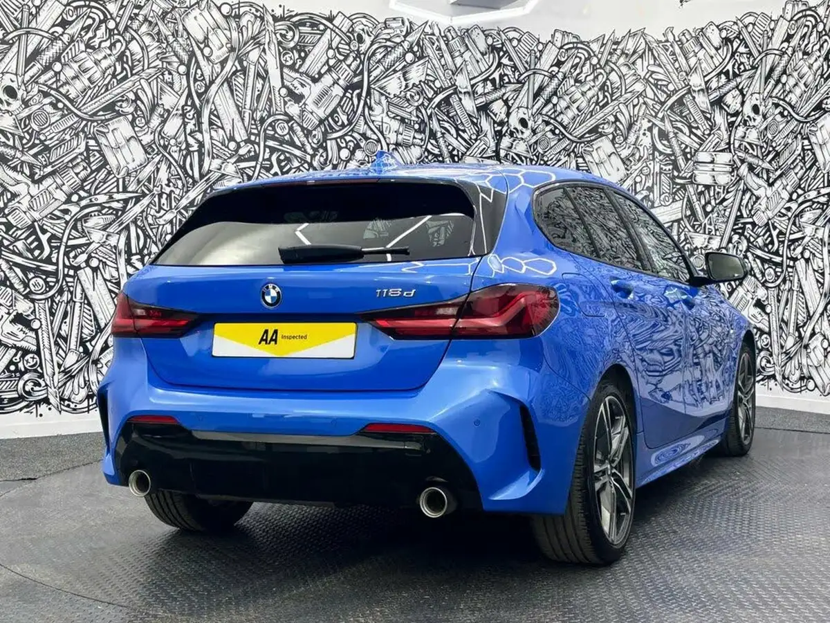 2020-bmw-1-series-20td-118d-sport-auto-big-11
