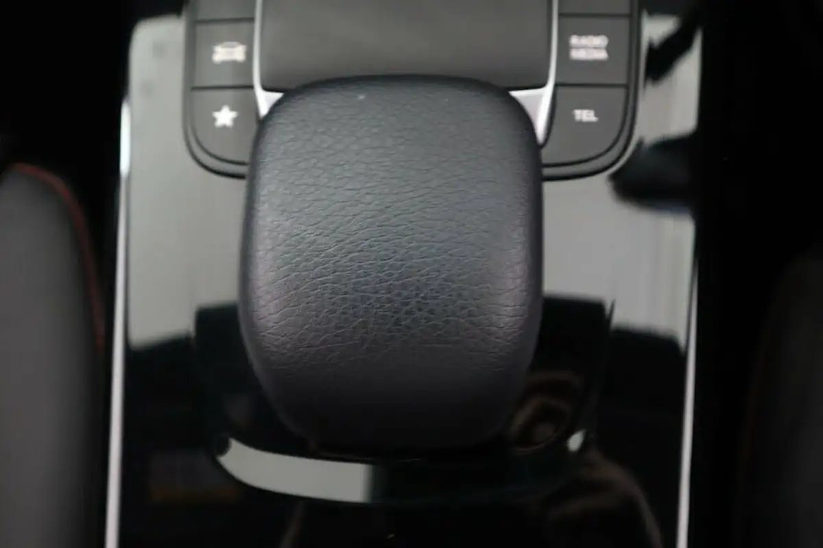 2021-mercedes-benz-a-class-13-a250e-amg-line-hatchback-5d-big-53