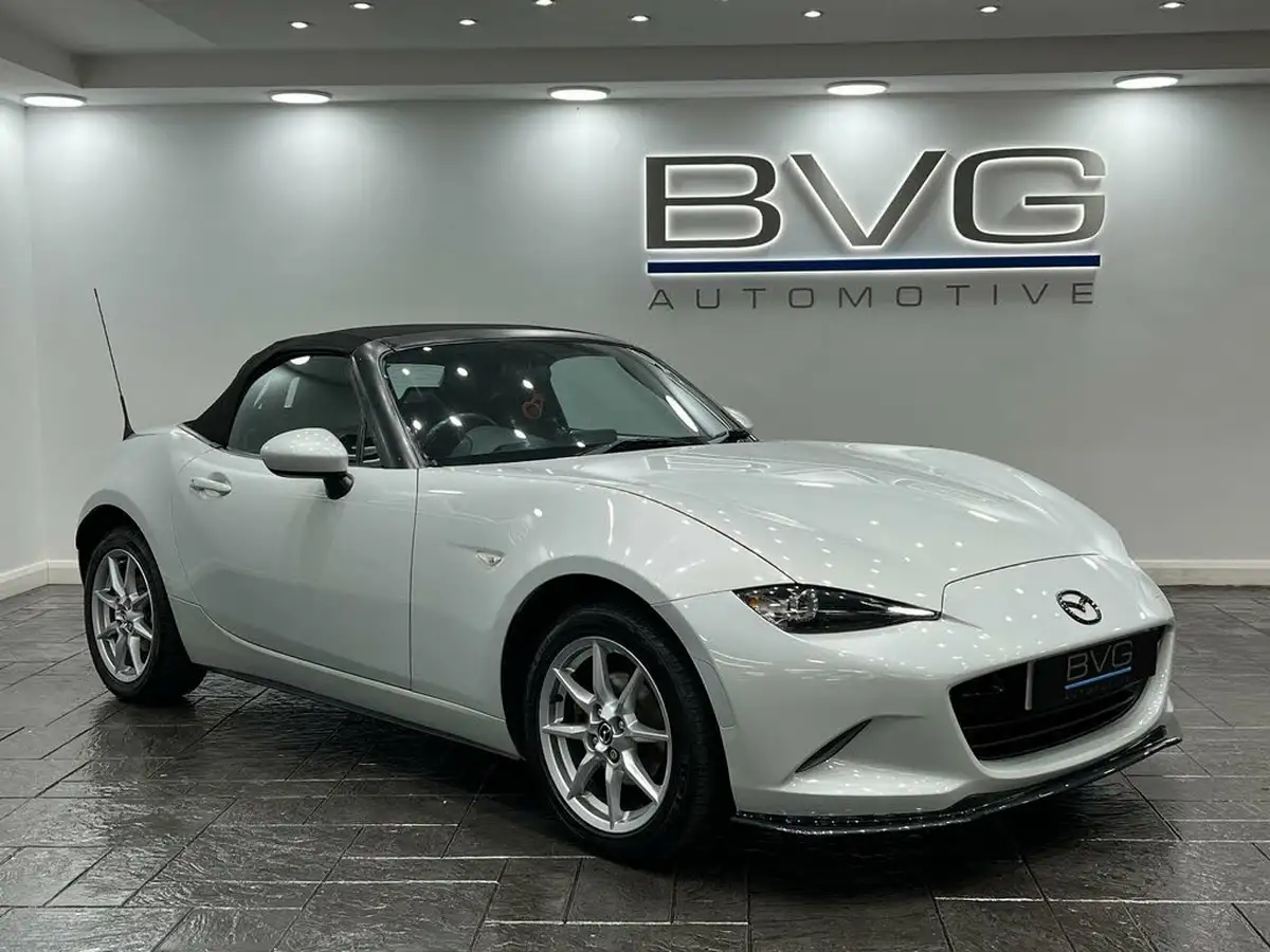 2015-mazda-mx-5-15-se-l-nav-big-4