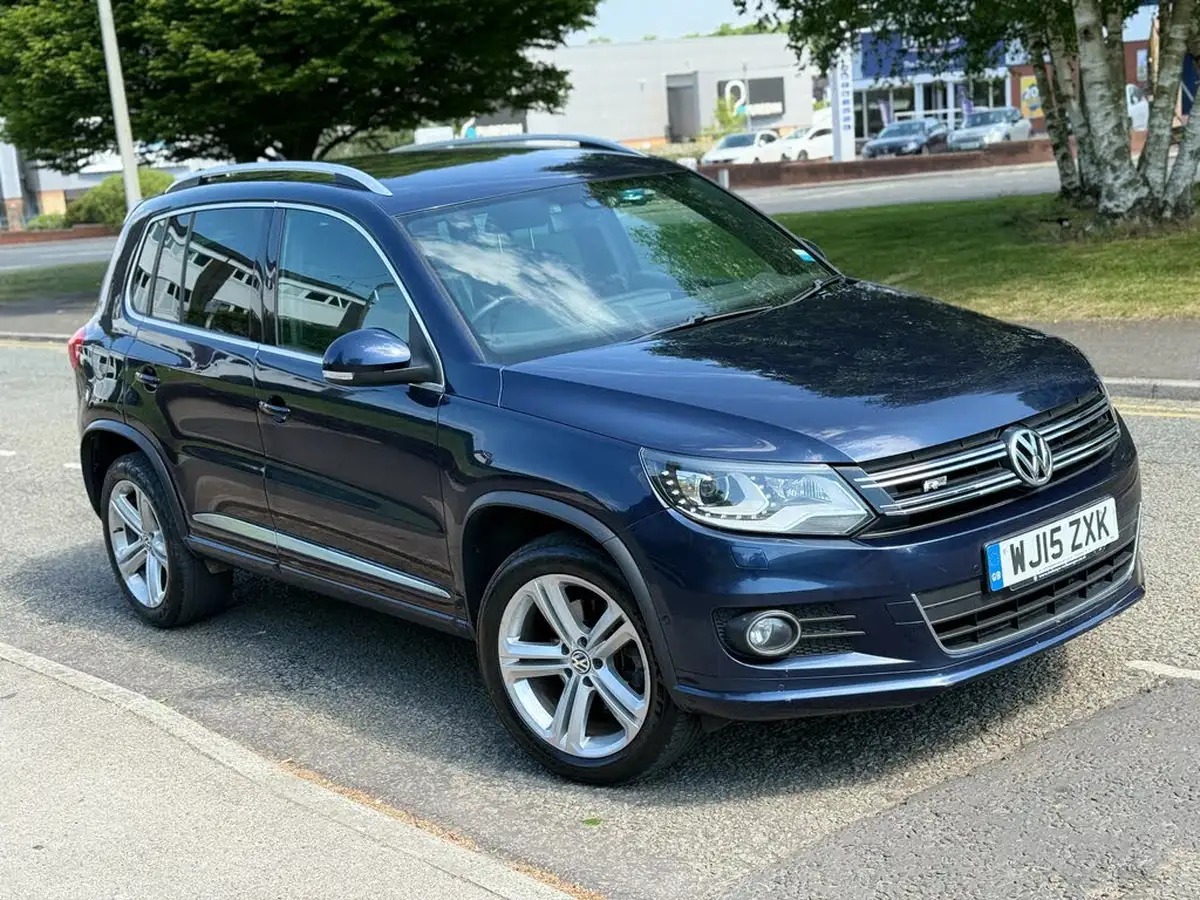2015-volkswagen-tiguan-20tdi-r-line-140ps-4motion-r-line-bmt-ss-dsg-big-59