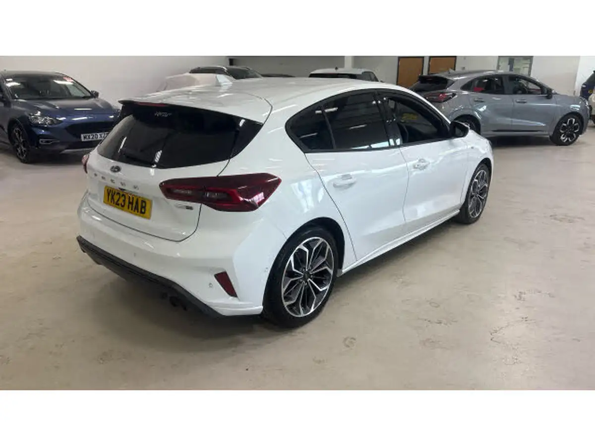 2023-ford-focus-10t-st-line-x-155ps-hybrid-mhev-hatchback-powershift-big-28