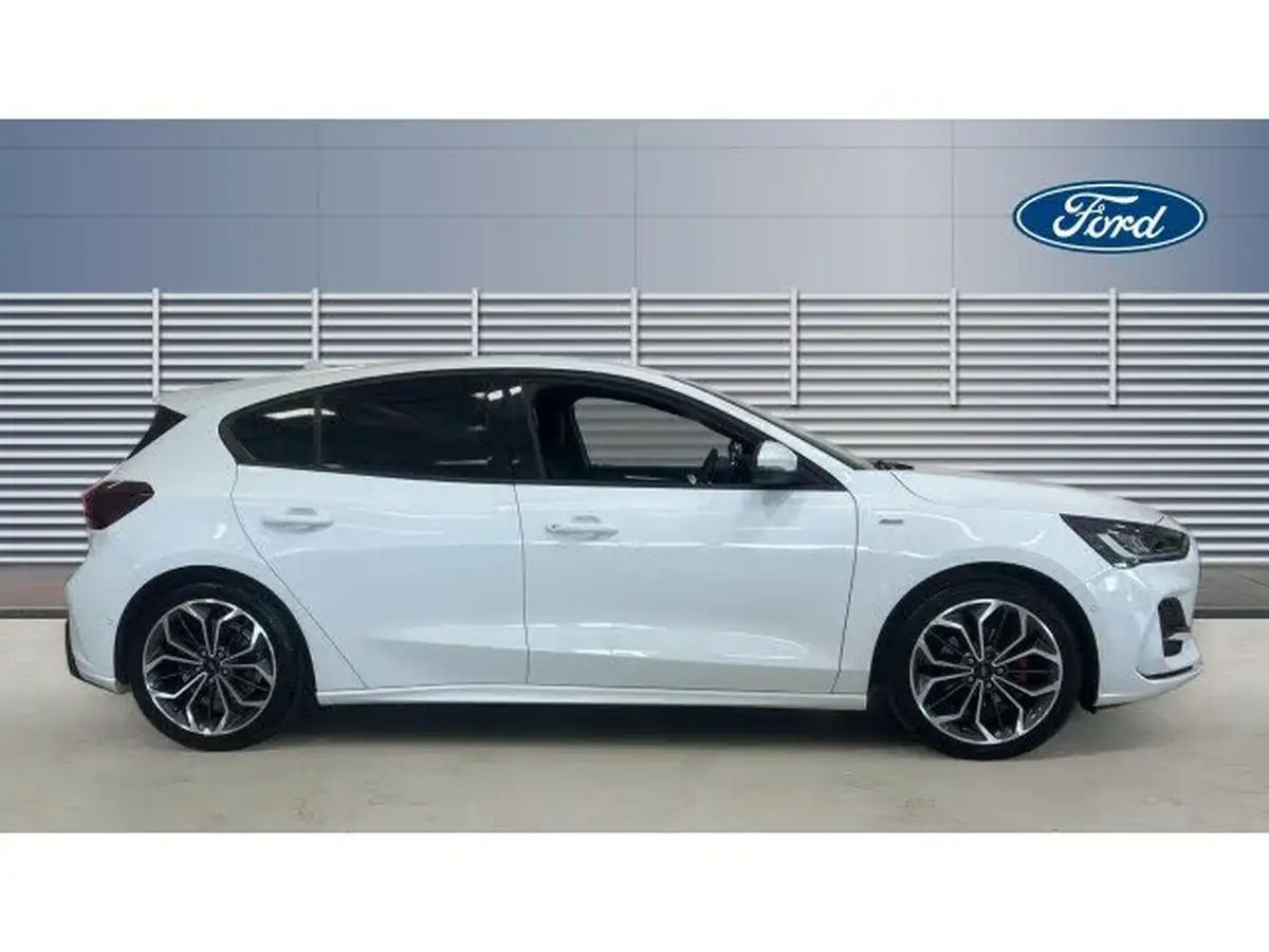 2023-ford-focus-10t-st-line-x-155ps-hybrid-mhev-hatchback-powershift-big-4