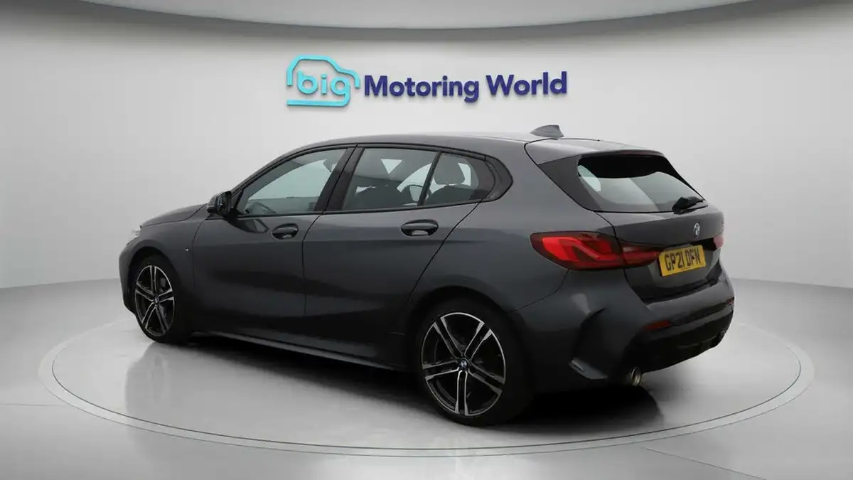 2021-bmw-1-series-15-118i-m-sport-lcp-big-5