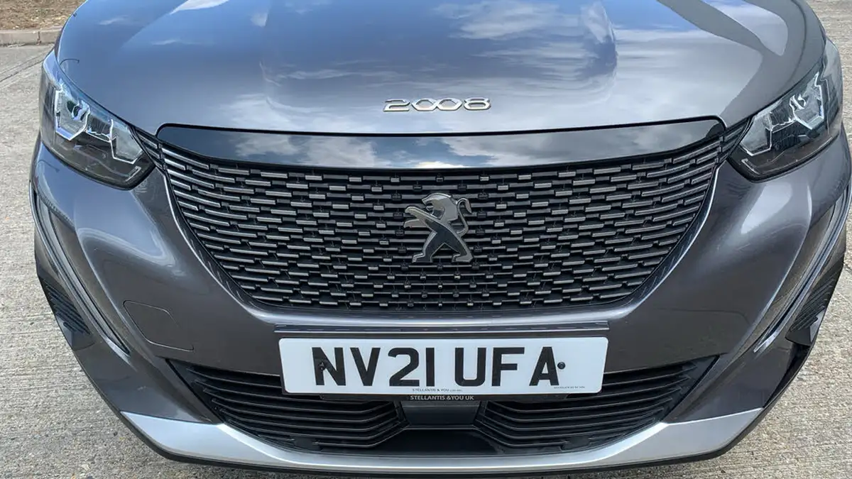 2021-peugeot-2008-suv-12-puretech-allure-130bhp-eat8-big-44