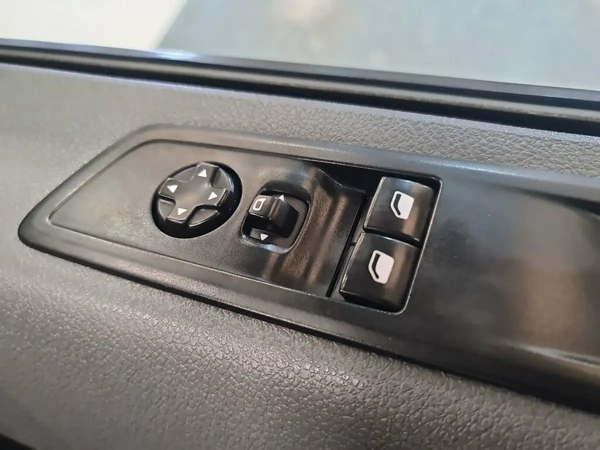 2022-peugeot-expert-20-bluehdi-professional-premium-standard-1400-big-27