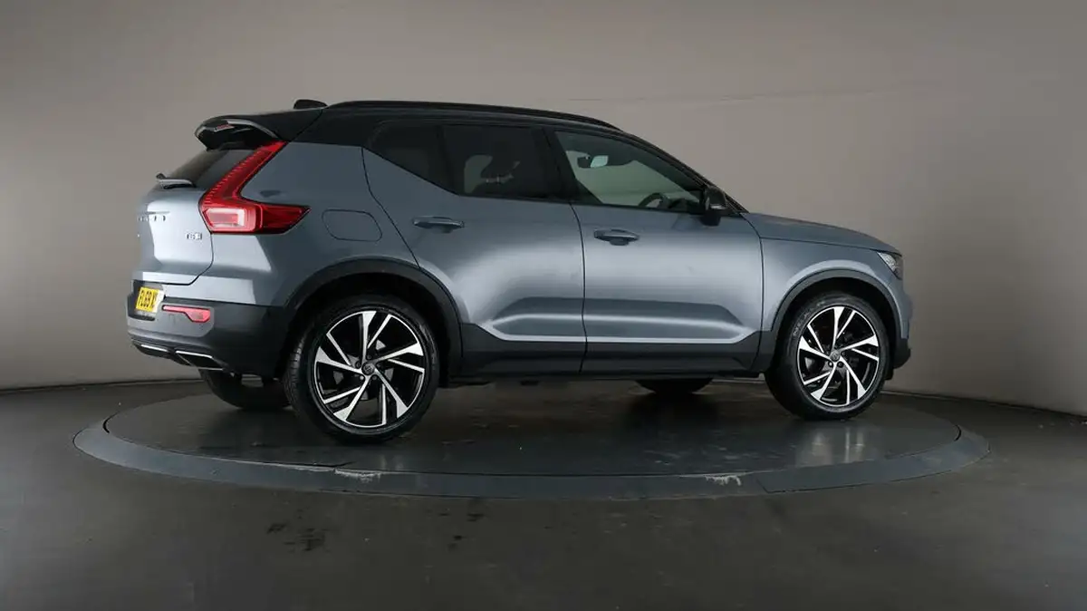 2019-volvo-xc40-20-t5-r-design-big-62