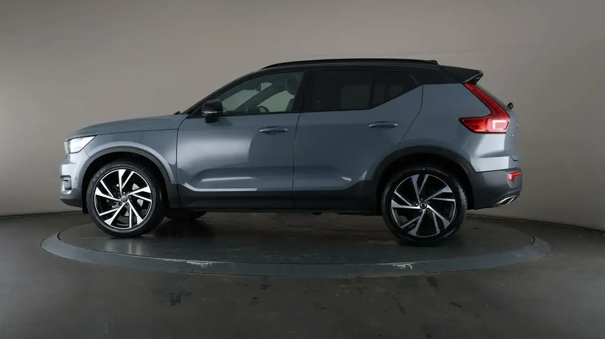 2019-volvo-xc40-20-t5-r-design-big-34
