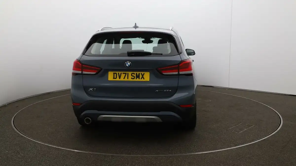 2021-bmw-x1-15-xdrive-25e-phev-xline-big-56