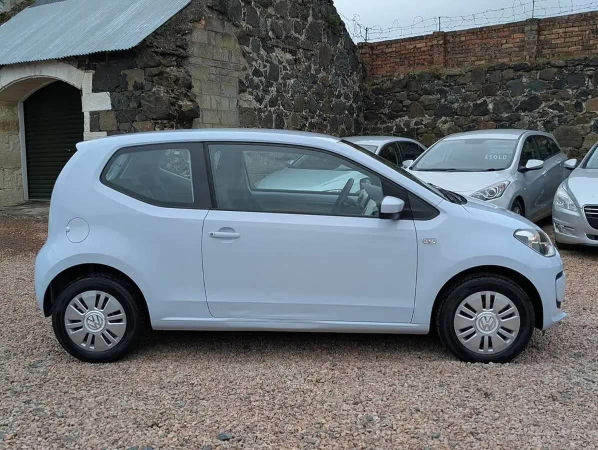 2013-volkswagen-up-10-move-up-59bhp-3d-big-18