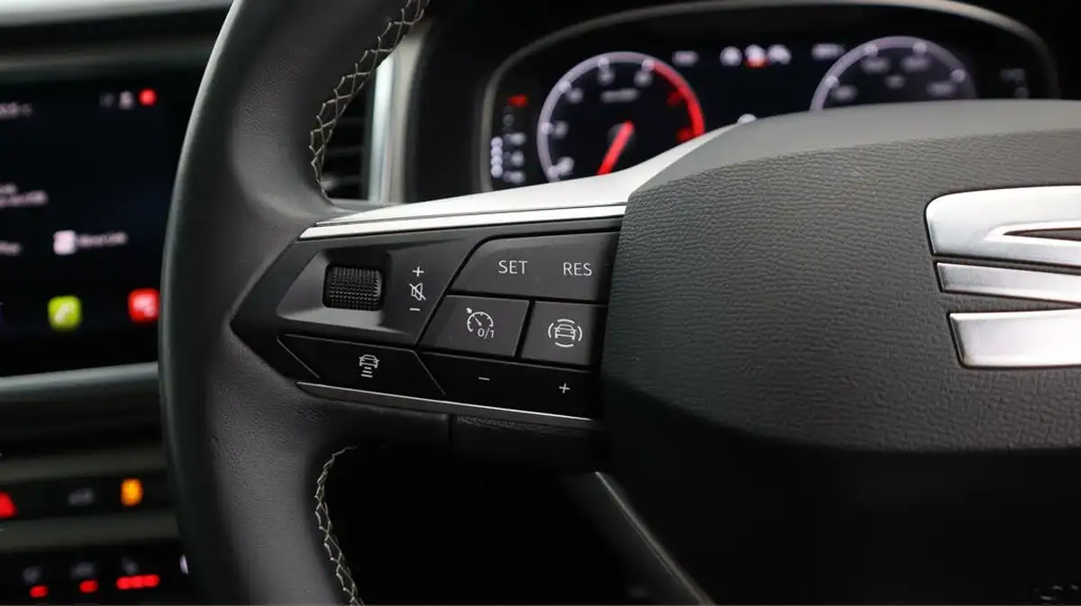 2022-seat-ateca-15-ecotsi-xperience-lux-dsg-big-25