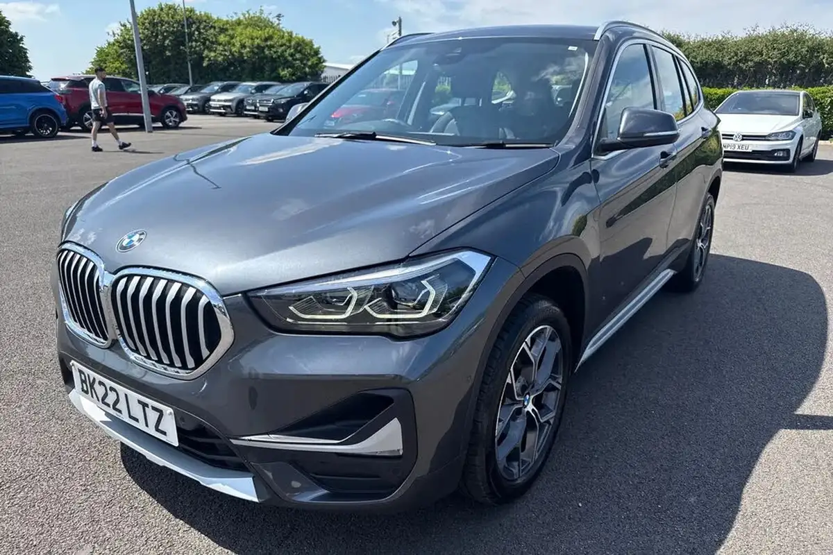 2022-bmw-x1-20td-sdrive18d-xline-sport-auto-big-26