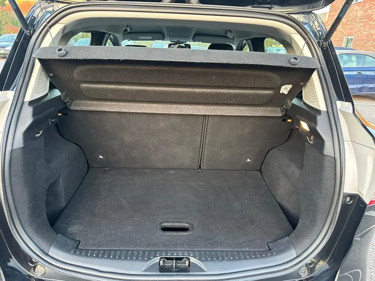 2014-ford-b-max-16-titanium-big-16