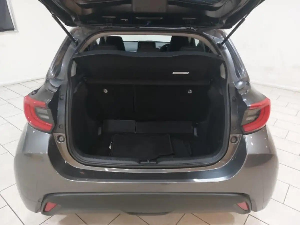 2022-toyota-yaris-15-vvt-i-design-big-7