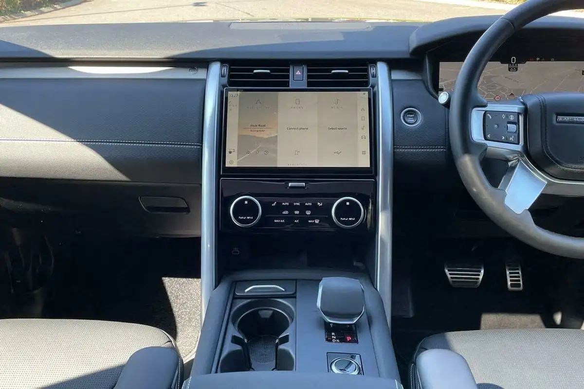 2024-land-rover-discovery-30-d350-dynamic-hse-big-14