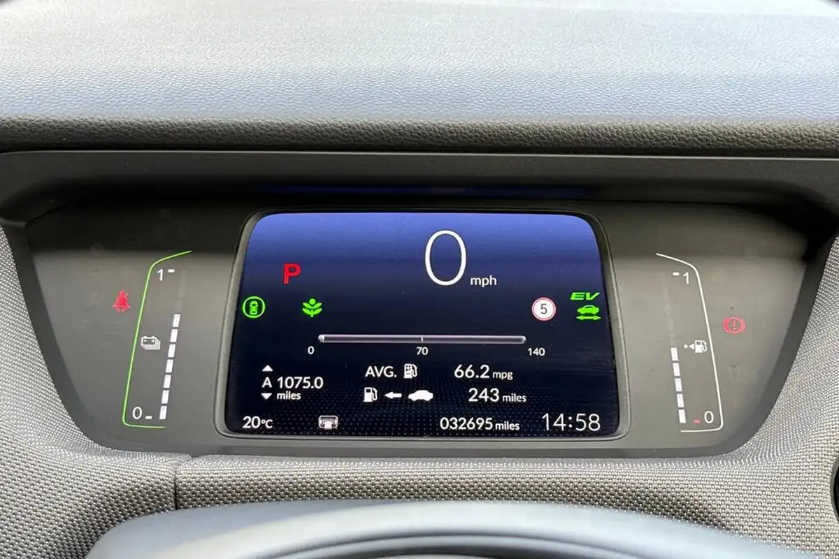2021-honda-jazz-15-i-mmd-crosstar-ex-107ps-big-11